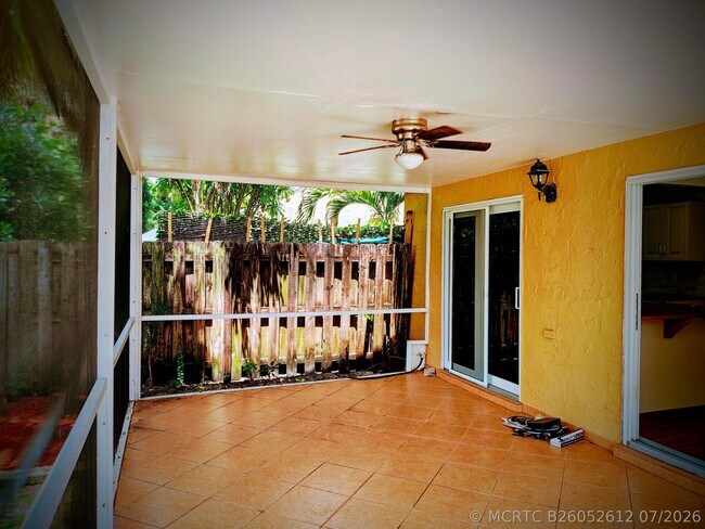 Building Photo - 9785 Ridge Creek Rd