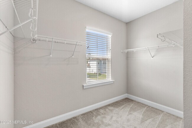 Building Photo - 131 Vly Fls Wy