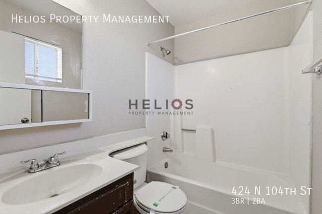 Building Photo - 424 N 104th St
