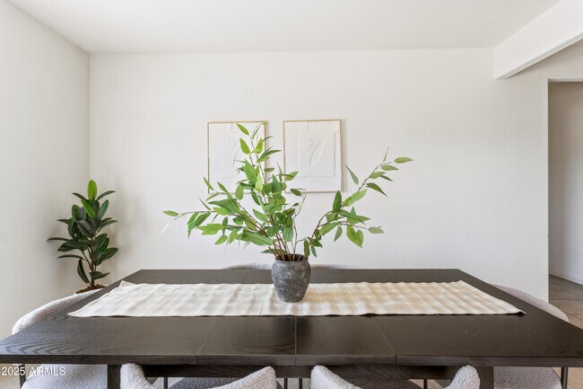 Building Photo - 24559 W Flores Dr