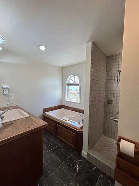 Building Photo - 4304 Leal Dr