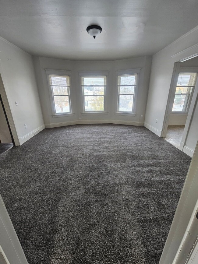 Primary Photo - 226 13th St N