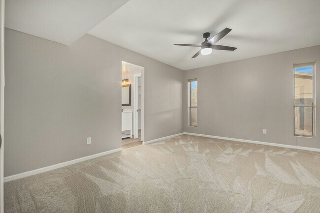 Building Photo - Central & Thunderbird 3 bdrm 2 bath Home w...