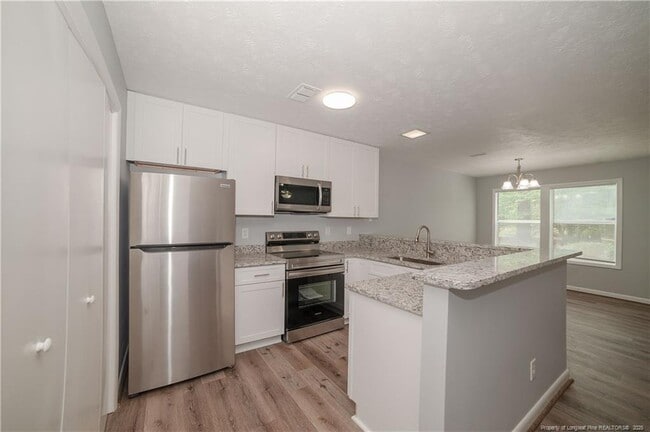 Building Photo - 1021 Wood Creek Dr