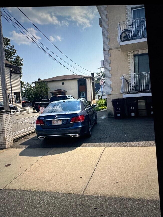 Building Photo - 41 High St