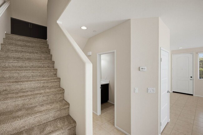 Building Photo - 42910 Avenida Amistad