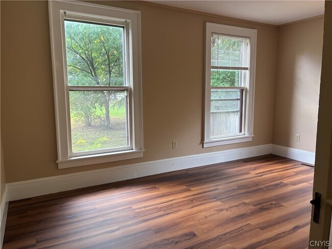 Building Photo - 864 Salt Springs Rd