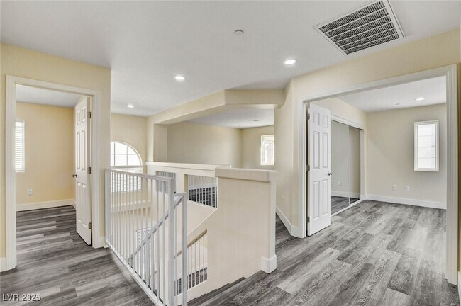 Building Photo - 8824 Cornwall Glen Ave