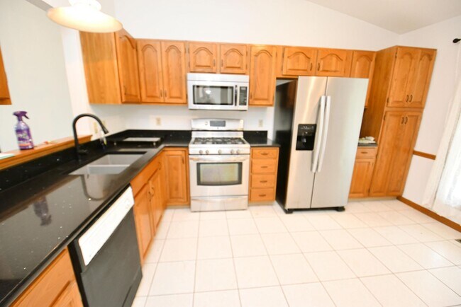 Building Photo - Waterfront Condo in Penn Schools District, 4 bedroom, 3 full baths!