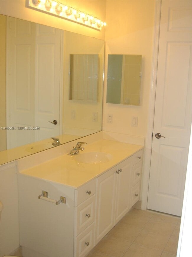 Building Photo - 4404 SW 160th Ave