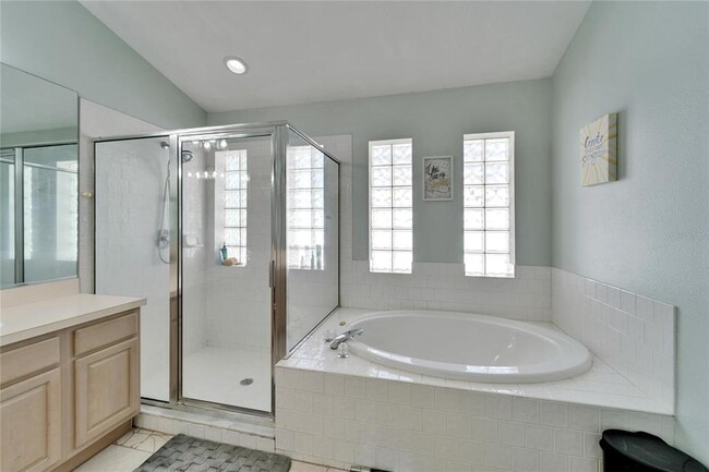Building Photo - 18507 Country Crest Pl