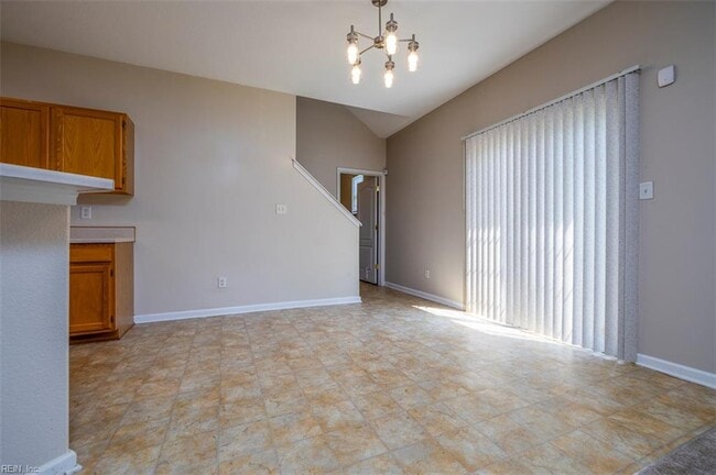 Building Photo - 5819 Woodside Ln