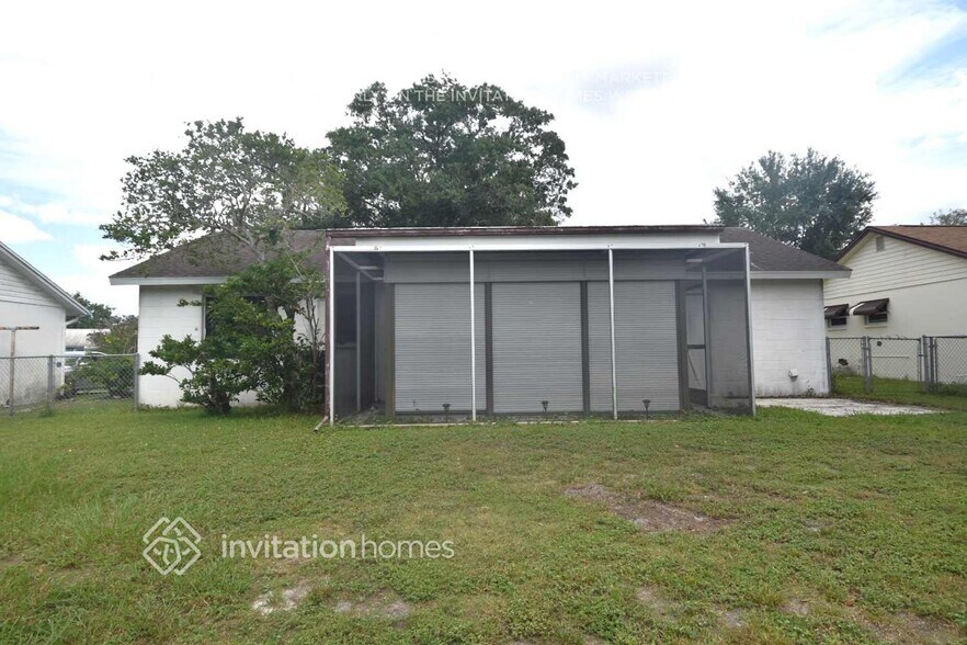 Building Photo - 3227 Lenwood Dr