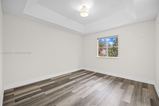 Building Photo - 1681 SE 30th St