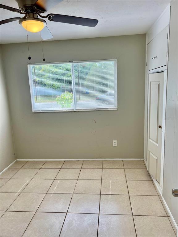Building Photo - 7115 Orpine Dr N