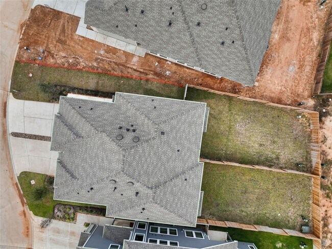 Building Photo - 631 Silver Pear Ct