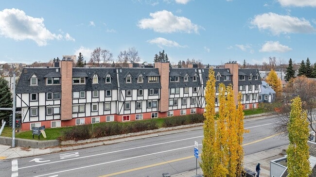 Building Photo - Kings Court