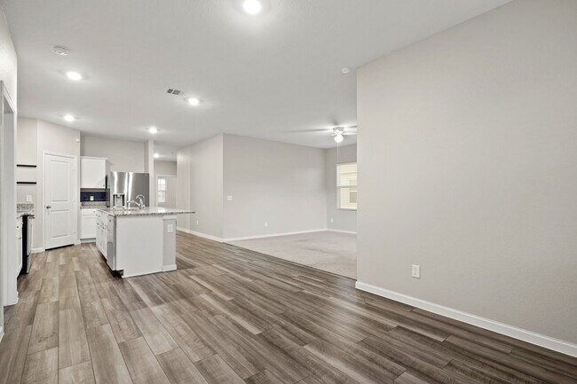 Building Photo - 6306 Highland Trl Dr