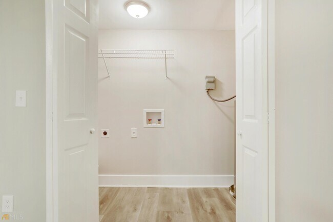 Building Photo - 2597 Dale Creek Dr NW