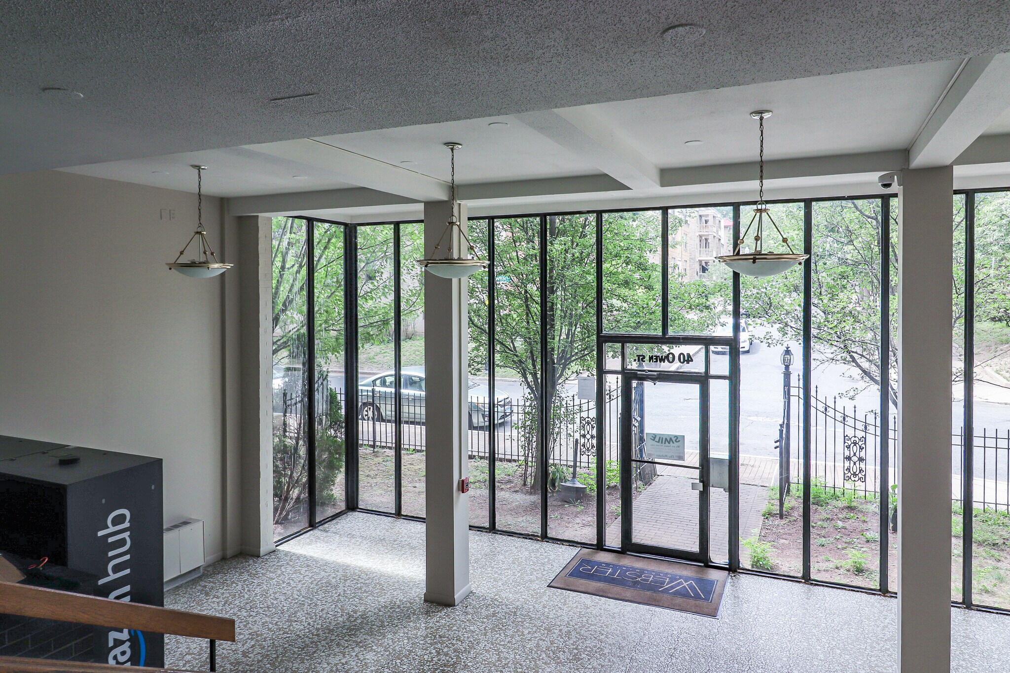 Building Photo - 40 Owen St