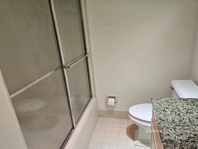 Building Photo - 23305 Barwood Ln N