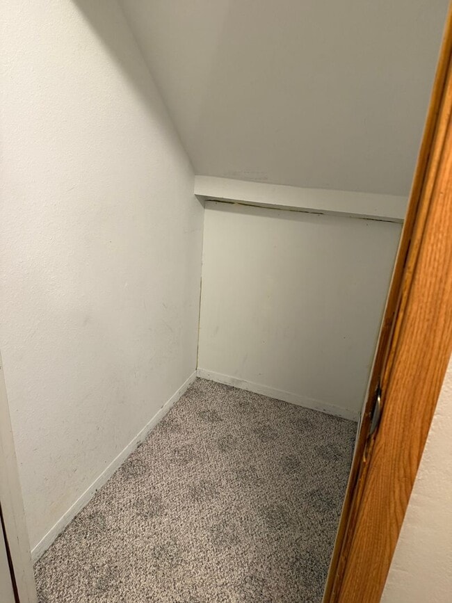 Building Photo - 2305 4th Ave S