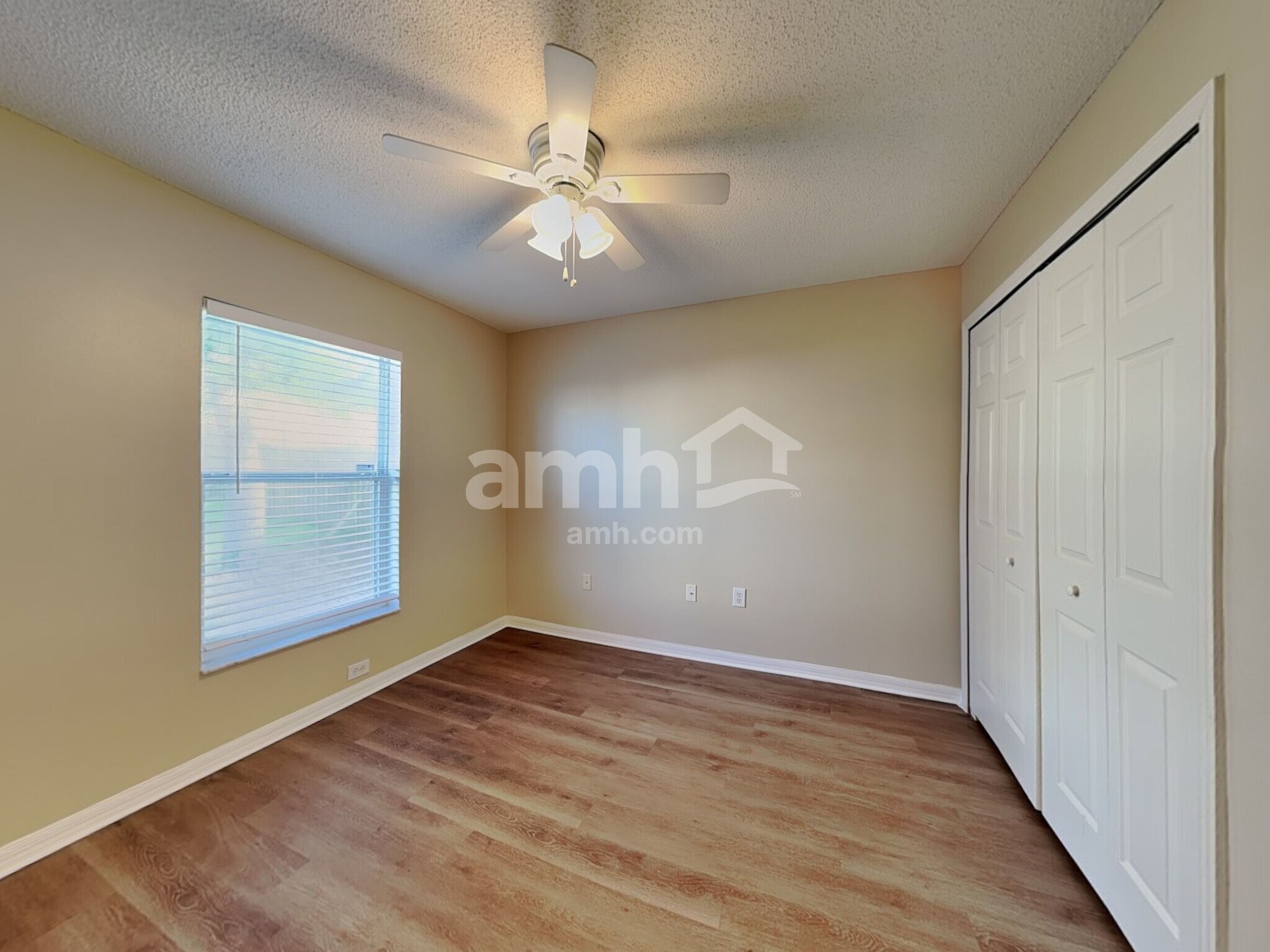 Building Photo - 214 Strada Dr