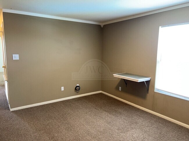 Building Photo - 5604 Bertha Dr