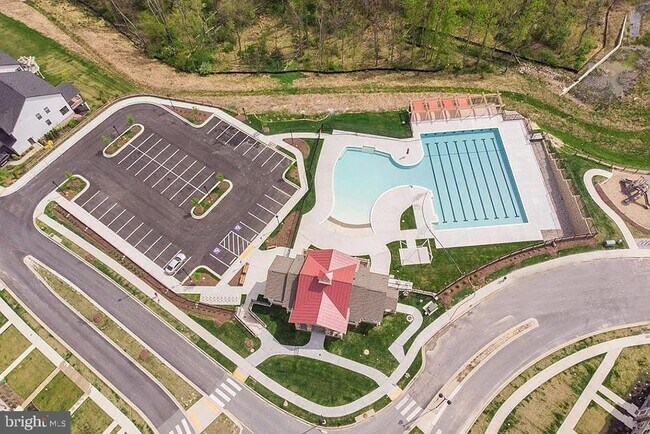 Building Photo - 7045 Eaglehead Dr