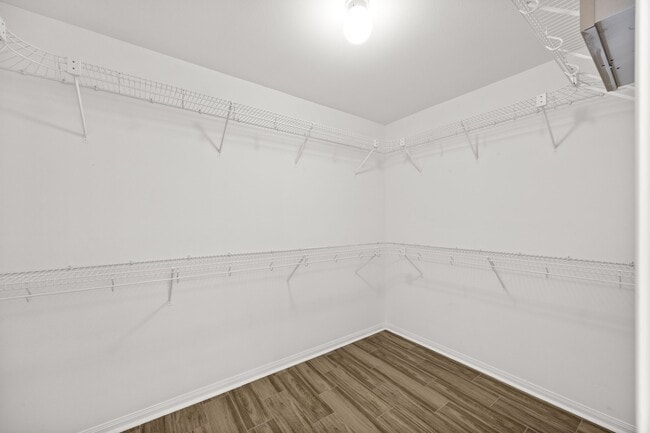 Building Photo - 623 S Marathon Way