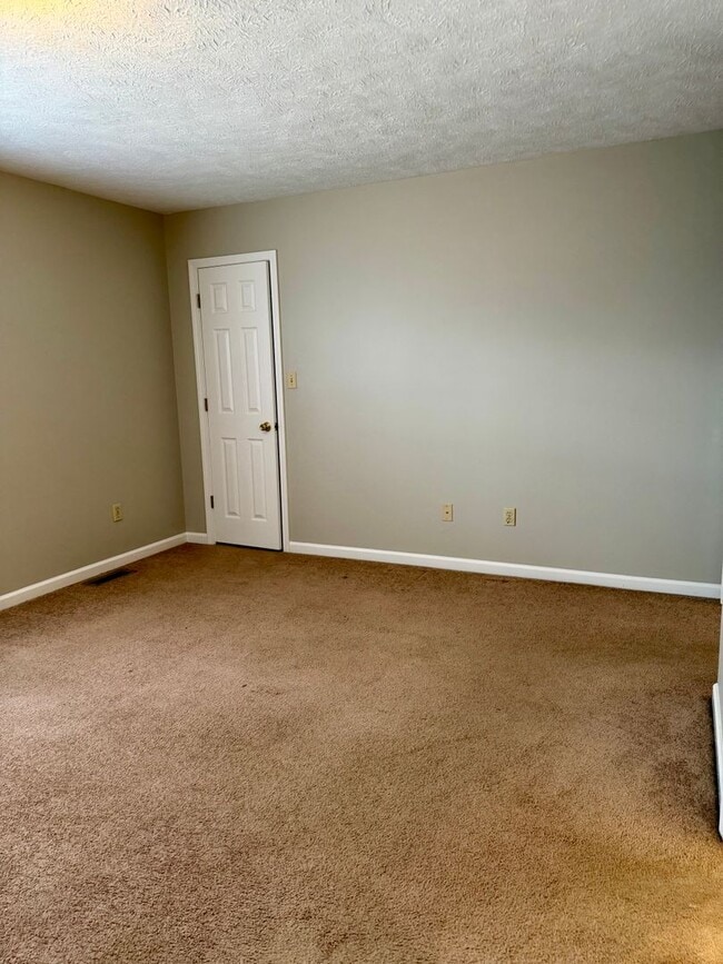 Building Photo - 00503