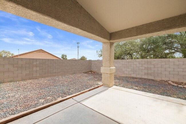 Building Photo - 6673 E Cooperstown Dr