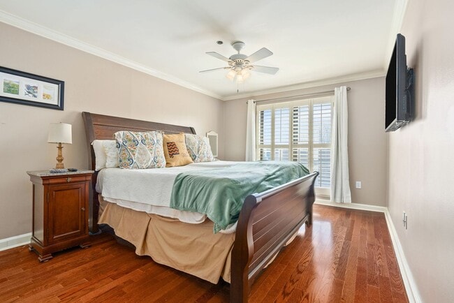 Building Photo - Magnolia Plaza -145 E. Magnolia, Unit 311