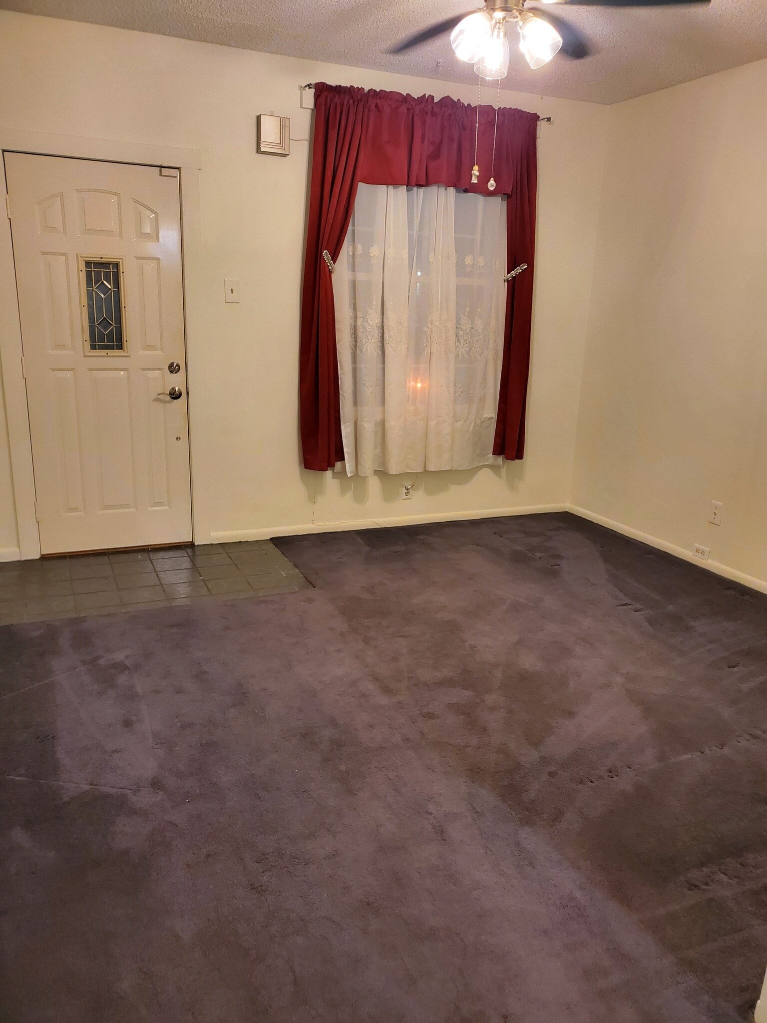 Livingroom - 356 2nd St