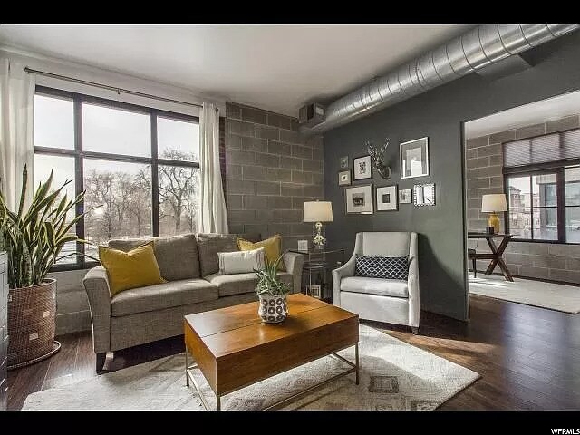 Building Photo - 336 W 300 S