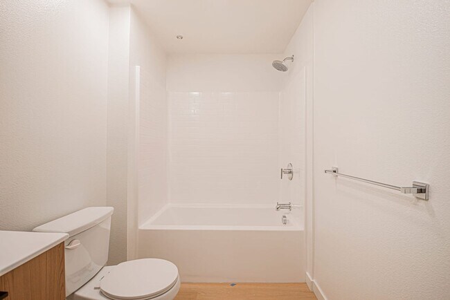 Building Photo - Welcome to the Gramercy