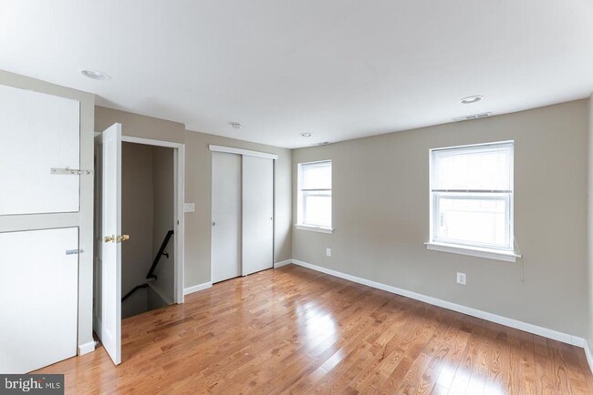 Building Photo - 1211 N Palethorp St