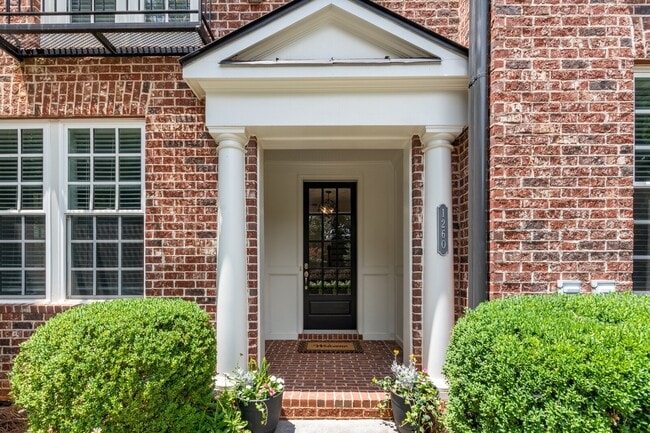 Building Photo - 1260 Lullwater Park Cir