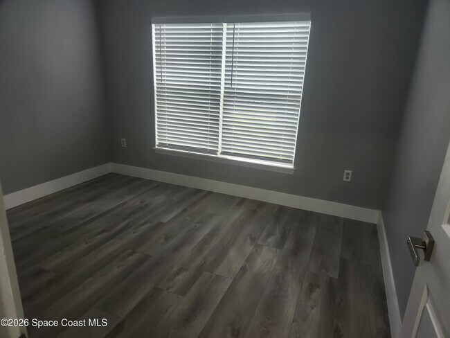 Building Photo - 4636 Four Lakes Dr