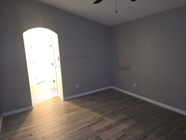 Building Photo - Beautiful 3 bedroom, 2 bath Home available