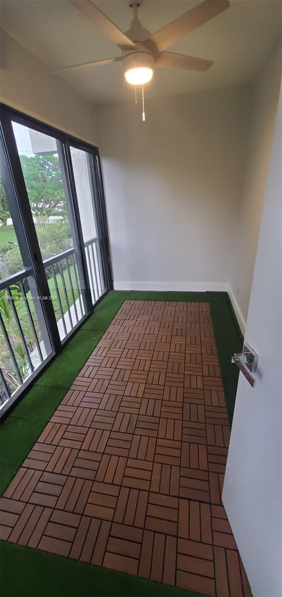 Building Photo - 301 Racquet Club Rd