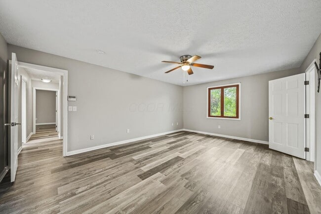 Building Photo - 1094 Farrington Dr