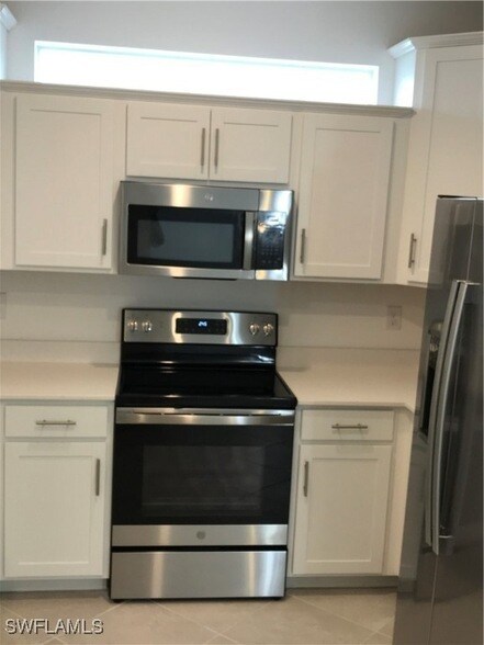 Building Photo - 2016 Vermont Ln