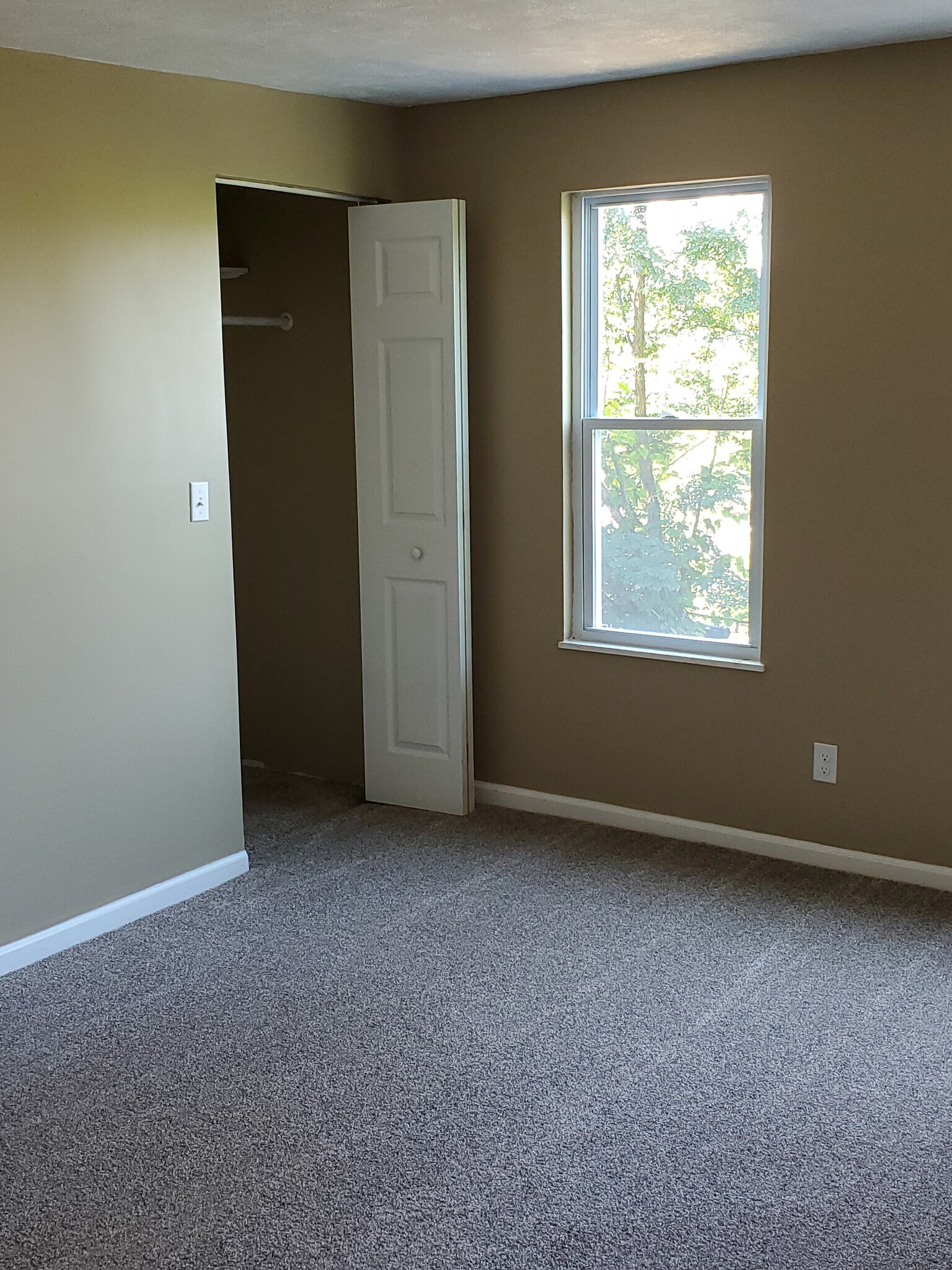 Rear Bedroom - 2903 California Ave