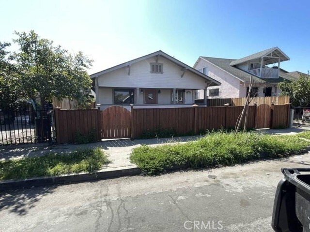 Building Photo - 1346 E 43rd Pl