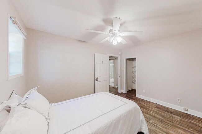Building Photo - The Castile | Morrow Home living made easy—just a 3-minute drive to Mt Zion Blvd & E Meyer Dr tra...