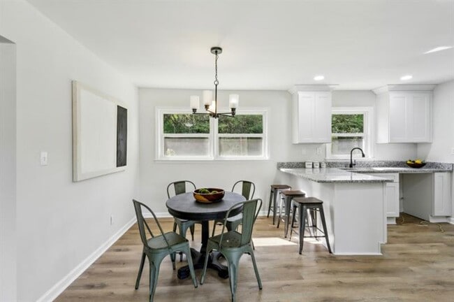 Building Photo - 2519 Miriam Ln