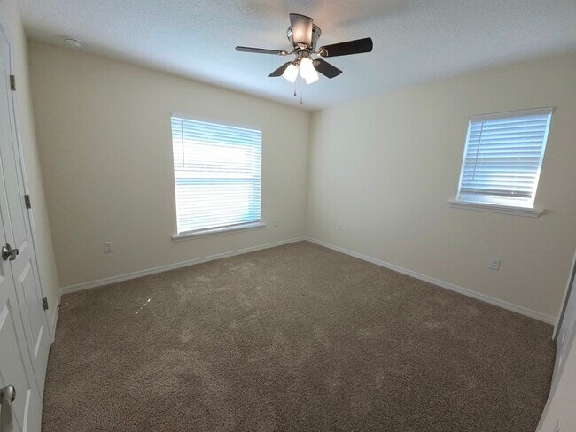 Building Photo - 15041 SE 93rd Ct