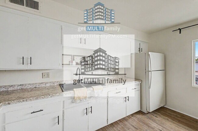 Building Photo - 4325 N 26th St