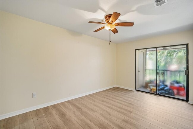 Building Photo - 6002 Laketree Ln